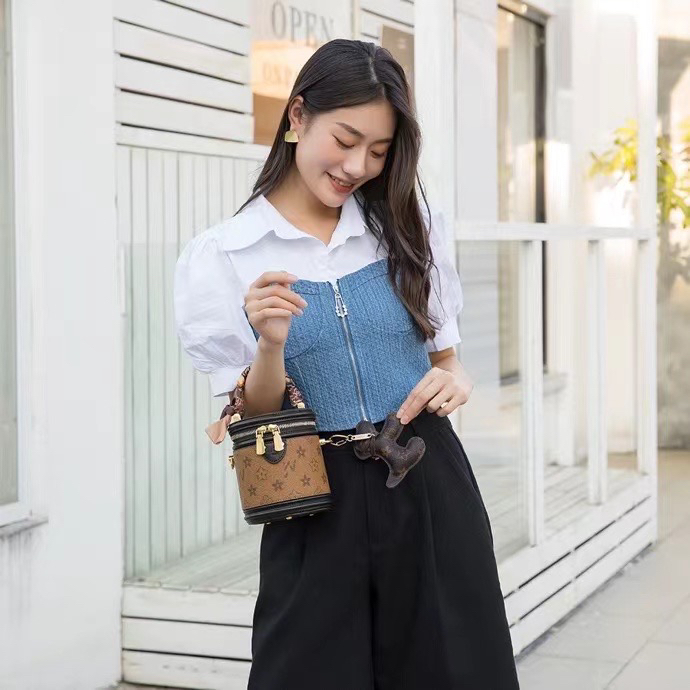 优草坊轻奢经典【桶包】