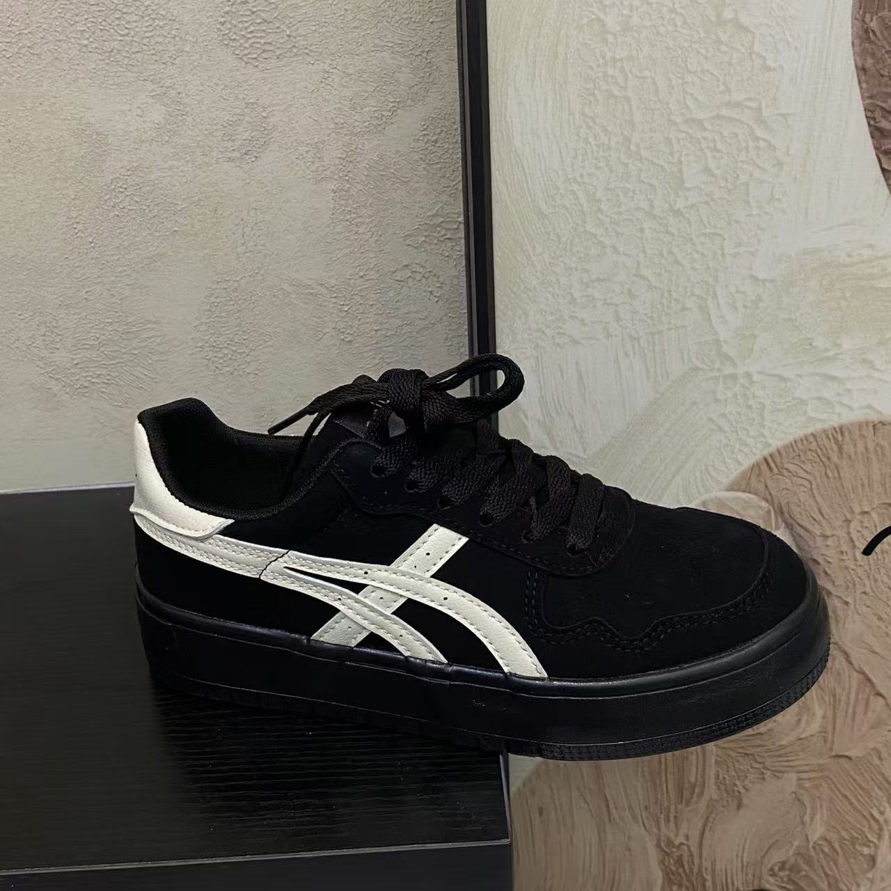 有米家2024新款潮流时尚百搭舒适透气小白鞋女士黑白鞋