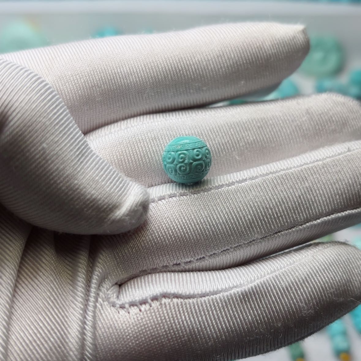 【闪购商品】绿松石雕件未镶嵌。