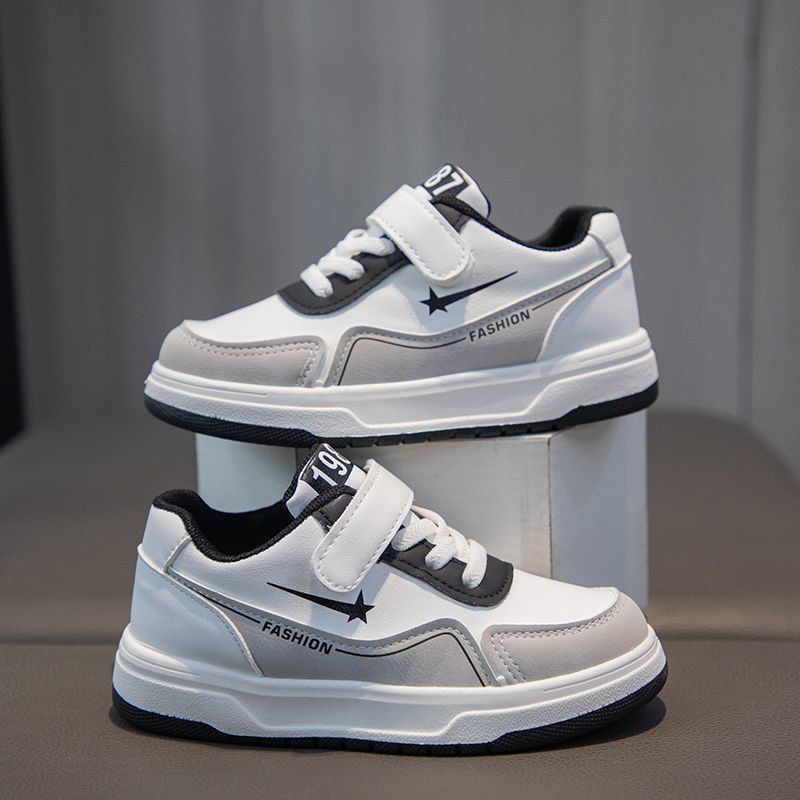 颢步男童鞋子春秋季新款儿童板鞋时尚单鞋软底防滑女童板鞋学生运