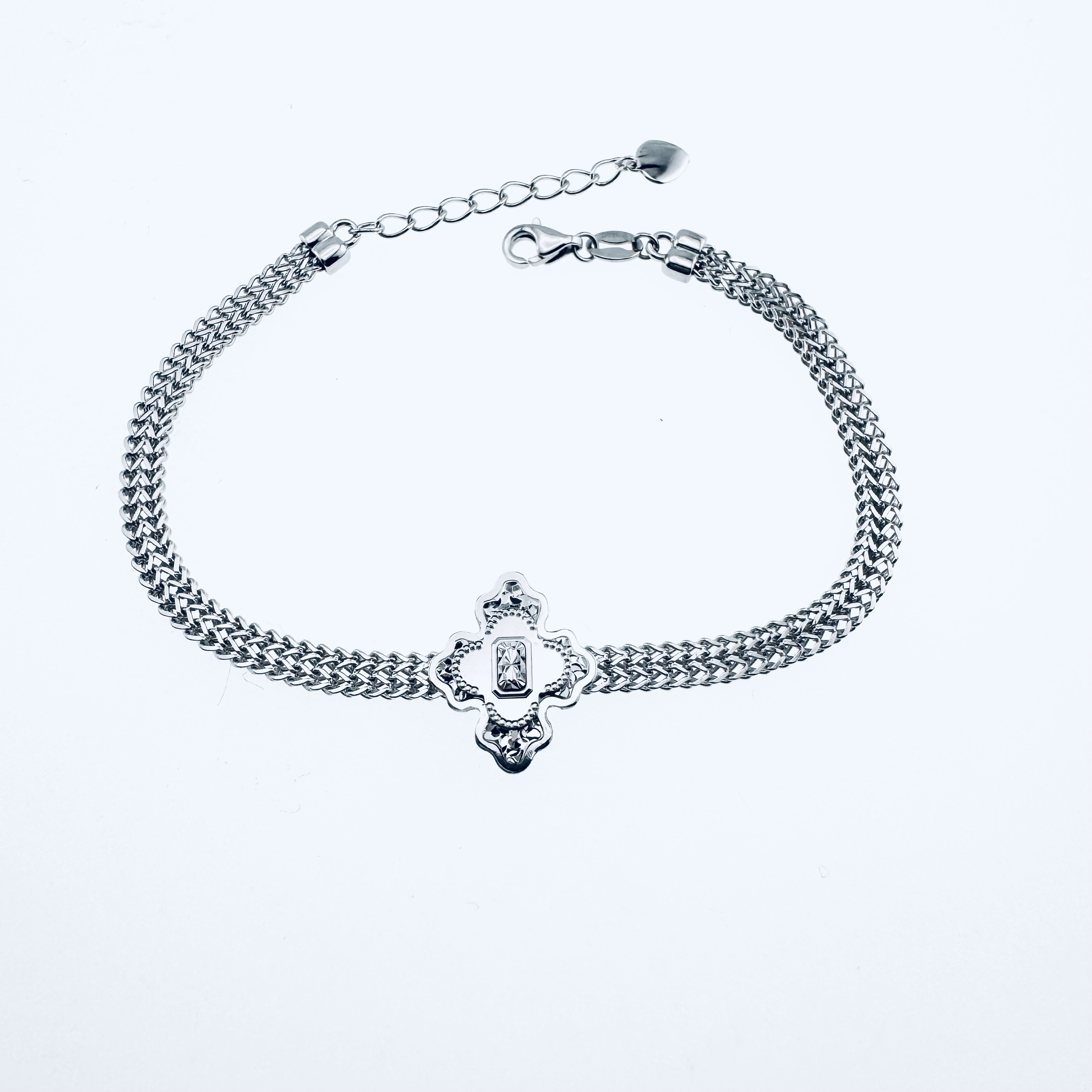 铂金Pt950殿堂系列四叶草碎碎冰手链  弹簧扣