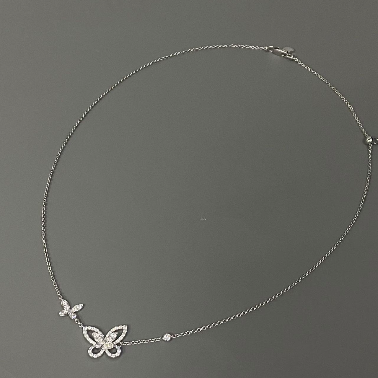 18k金双蝴蝶满钻白金色高品质