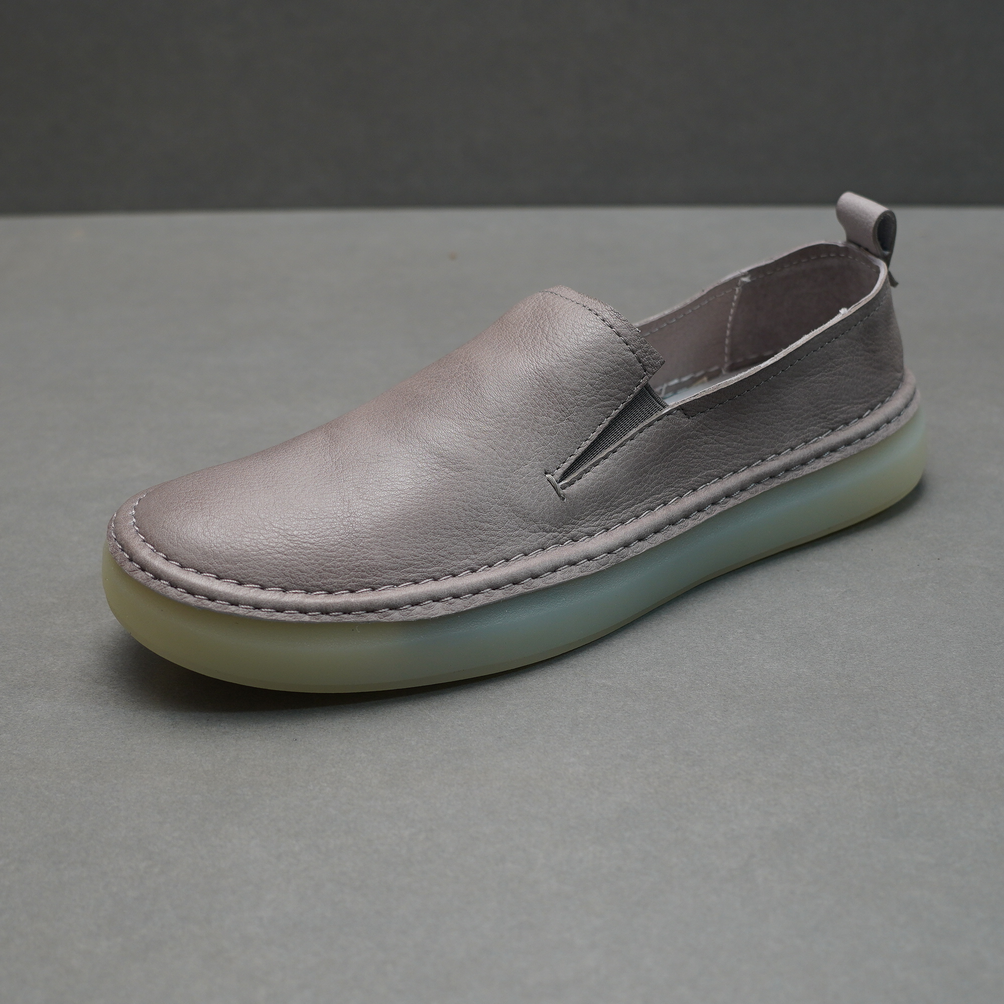 圣梵仕男鞋四季一脚蹬潮流百搭耐磨防滑软底软面轻便舒适真皮板鞋