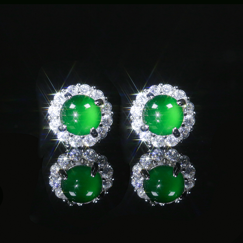 天然A货翡翠耳钉围镶圆形镶嵌满绿冰百搭轻奢款镶嵌玉石翡翠耳饰