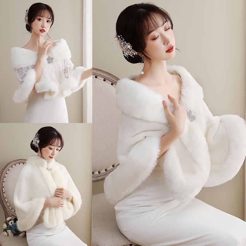 A色毛毛冬天婚纱新娘2023新款冬季披肩外搭秋冬婚礼披风斗篷结婚