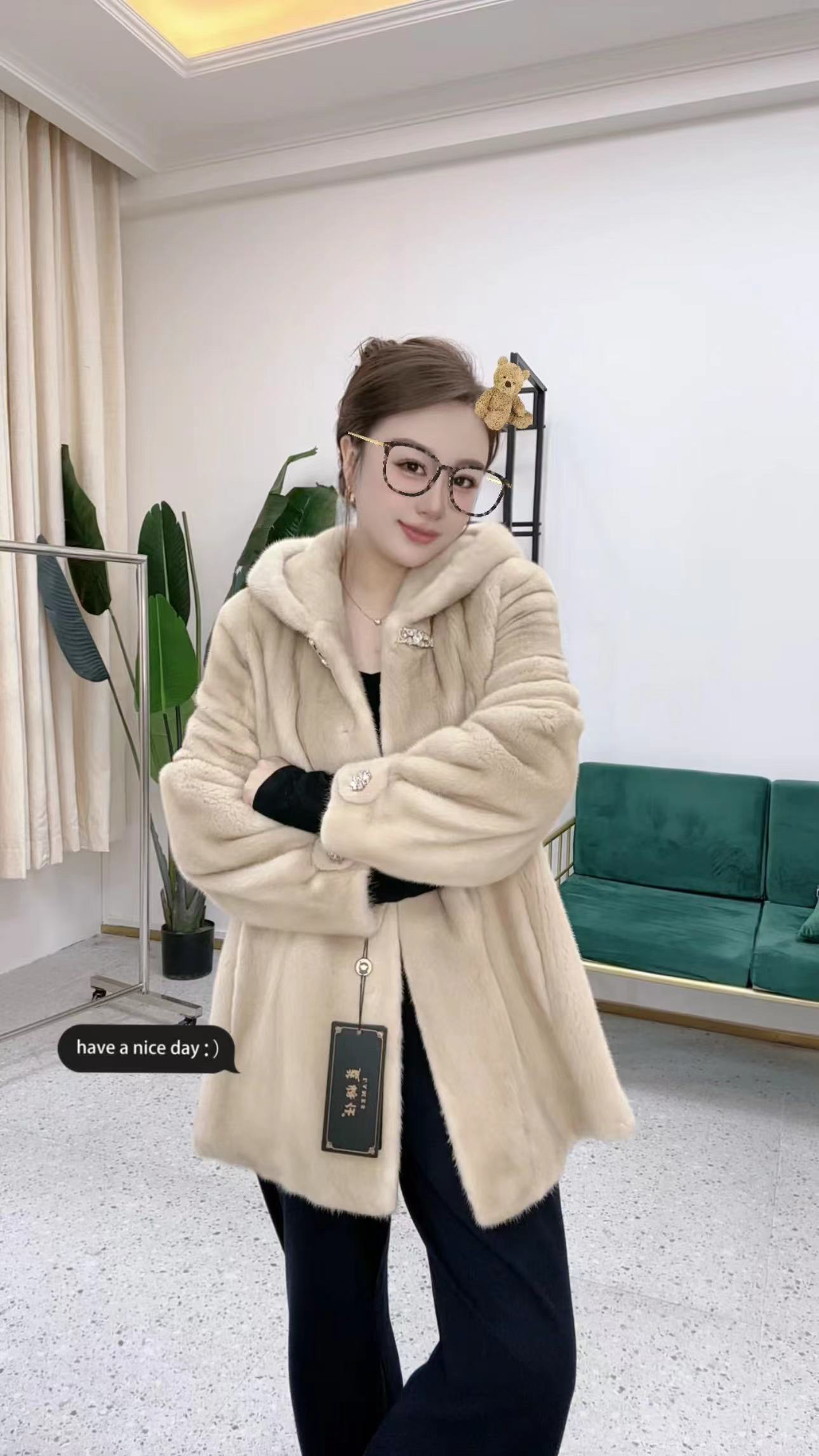  【阳雪】2024反季整貂水貂皮外套冬季皮草时尚女款 202436