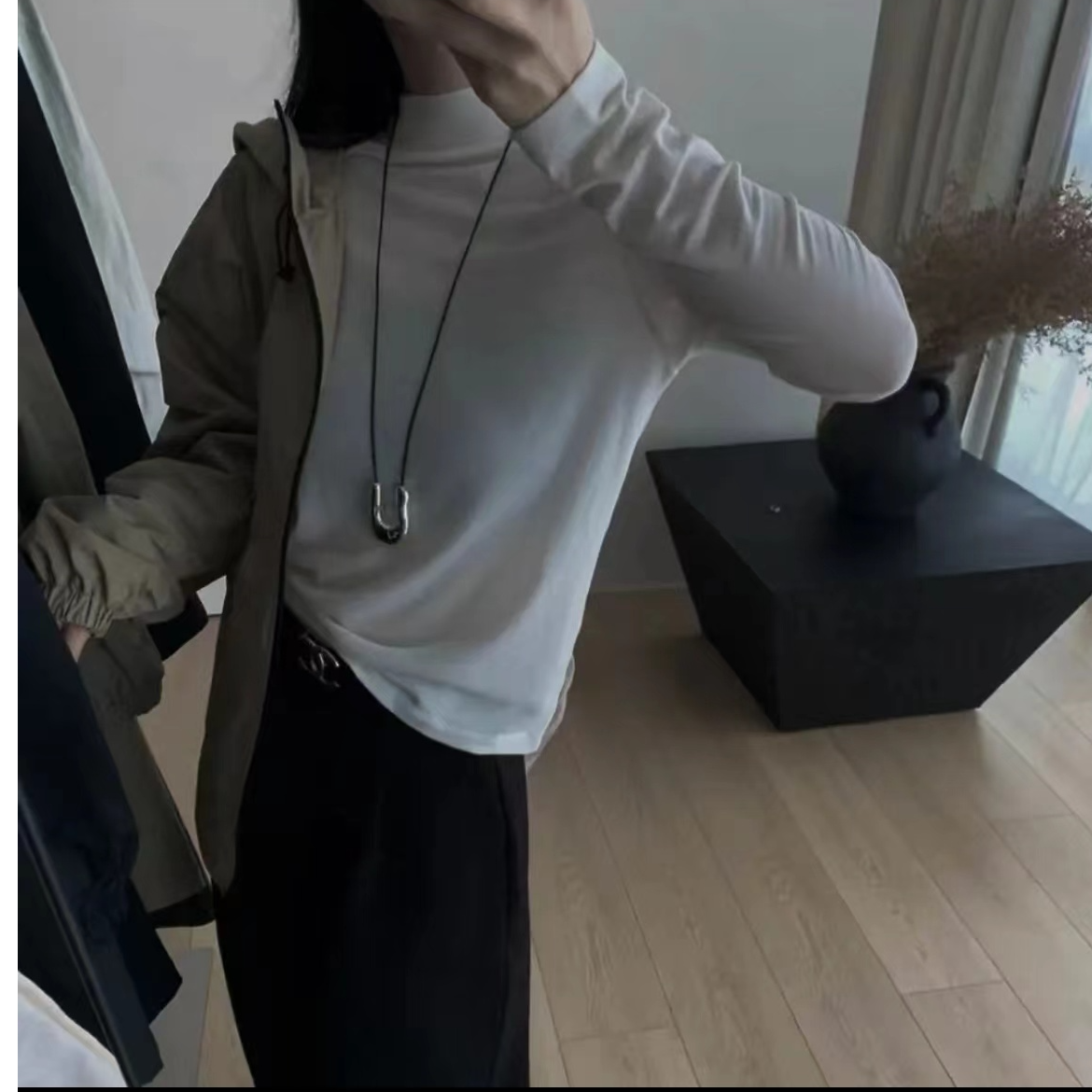 简约气质韩系显瘦轻奢纯色水溶半领打底衫708