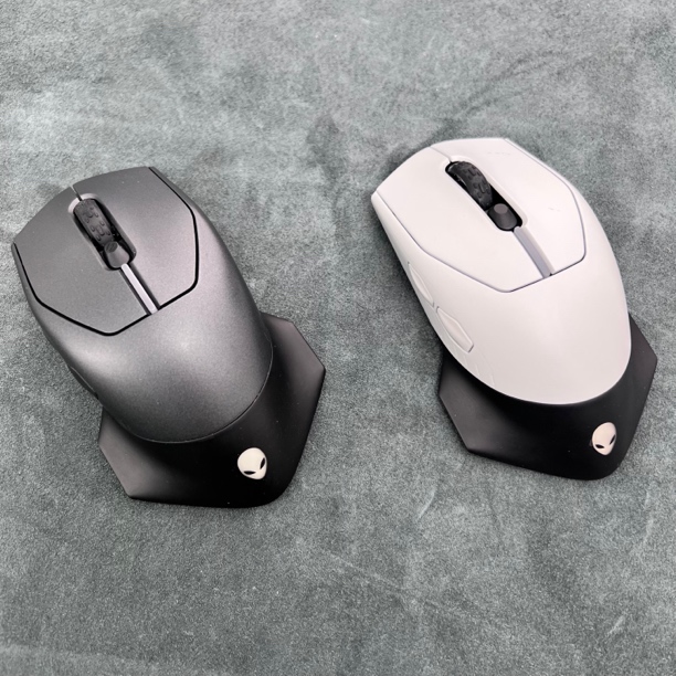 95新 ALIENWARE/外星人 外星人 AW610M 电竞游戏鼠标 RGB灯效鼠标