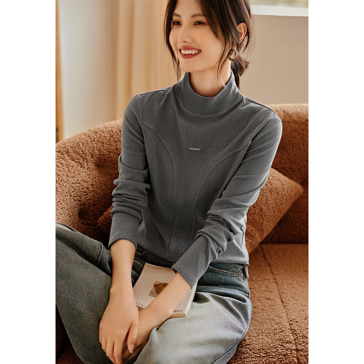 XWI/欣未2025秋冬新款保暖显瘦休闲风减龄百搭德绒打底衫4222