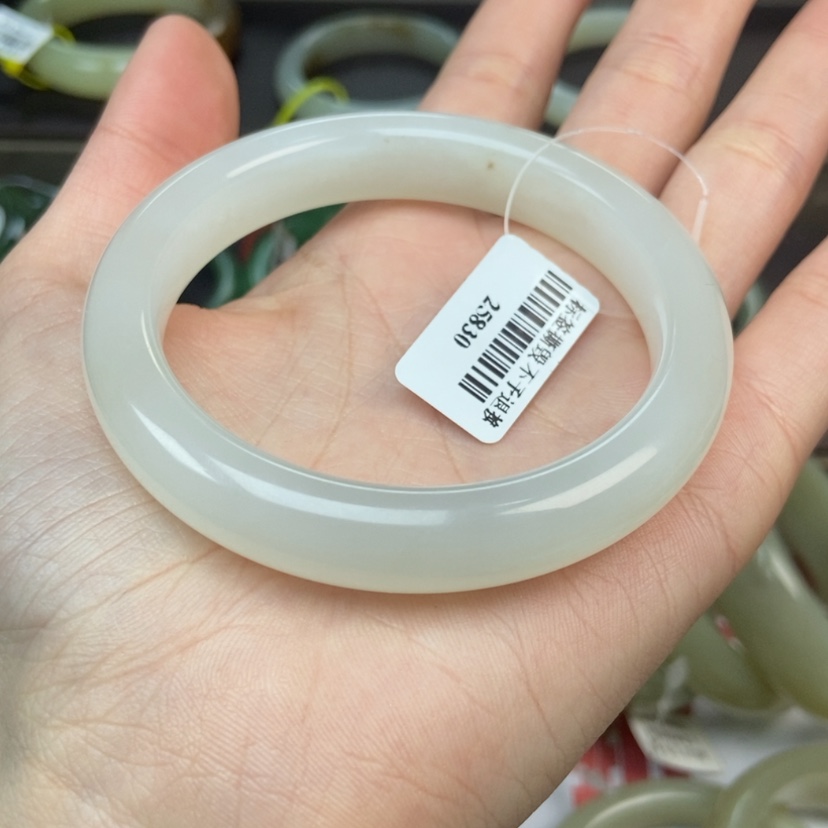 【闪购商品】和田玉手镯未镶嵌天*客56+