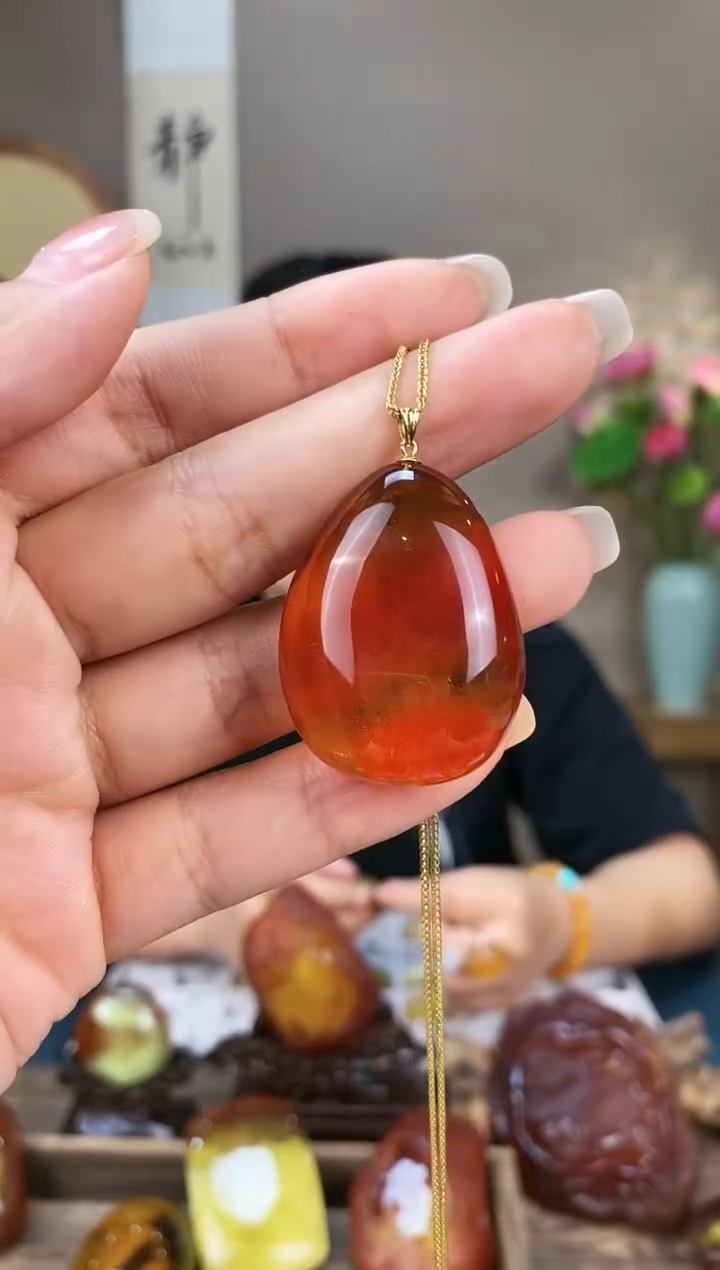 【闪购商品】琥珀裸石未镶嵌 基地发货 一物一证 顺丰包邮