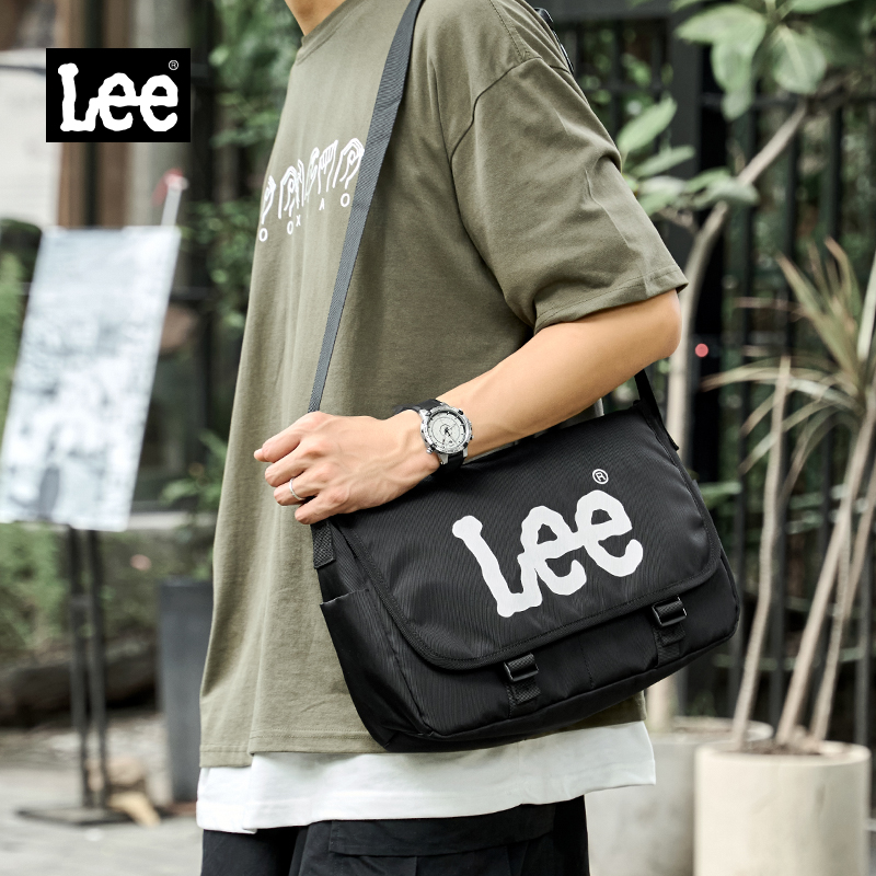 Lee2024新款斜挎包男 通勤高中大学生单肩邮差包大容量运动挎包女
