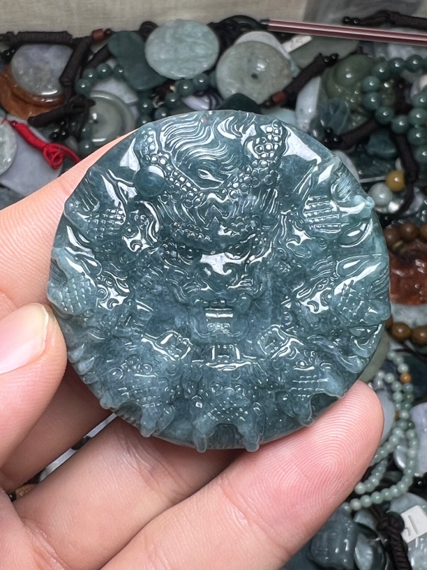 天然翡翠A货龙牌