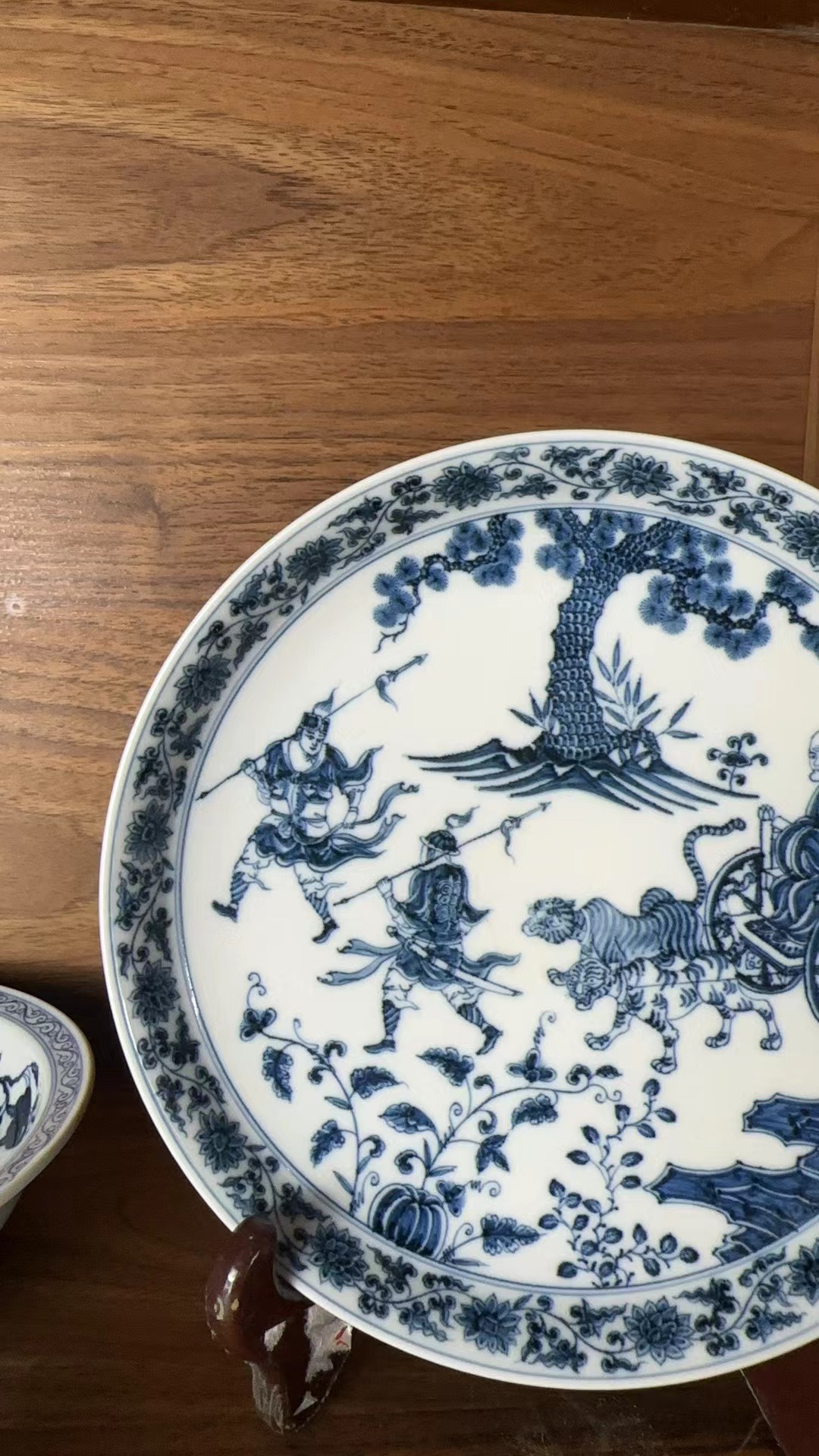 【器度甄选】快雪时晴 青花鬼谷子下山壶承