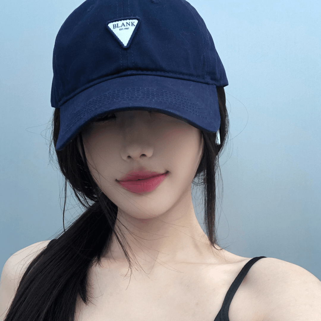 日系小众三角标棒球帽女春夏软顶字母街头鸭舌帽潮遮阳防晒显脸小