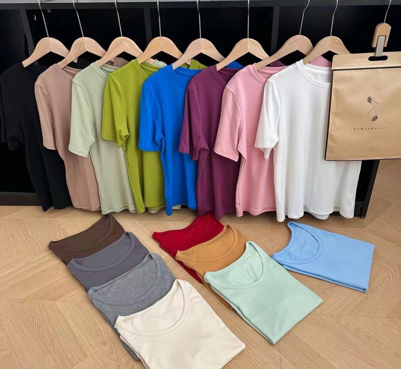 【现6200号 黑色短袖百搭T恤】--姐妹服装2店