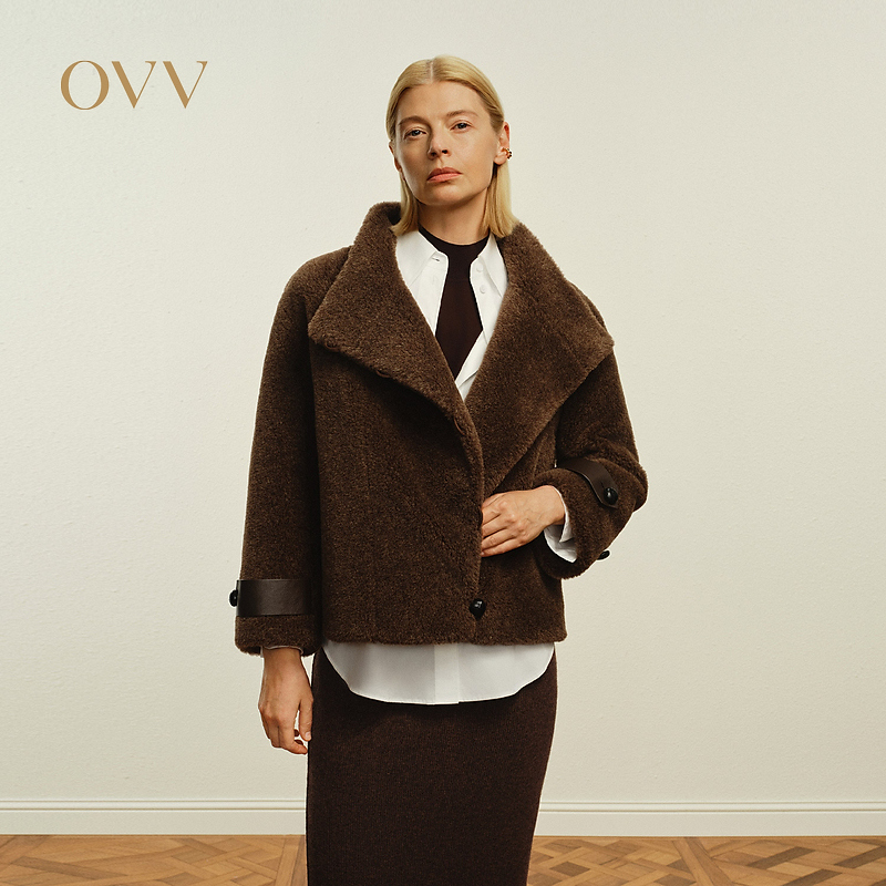 OVV秋冬新款女装时髦简约毛绒感羊毛混纺短款大衣GWDAJ44127A