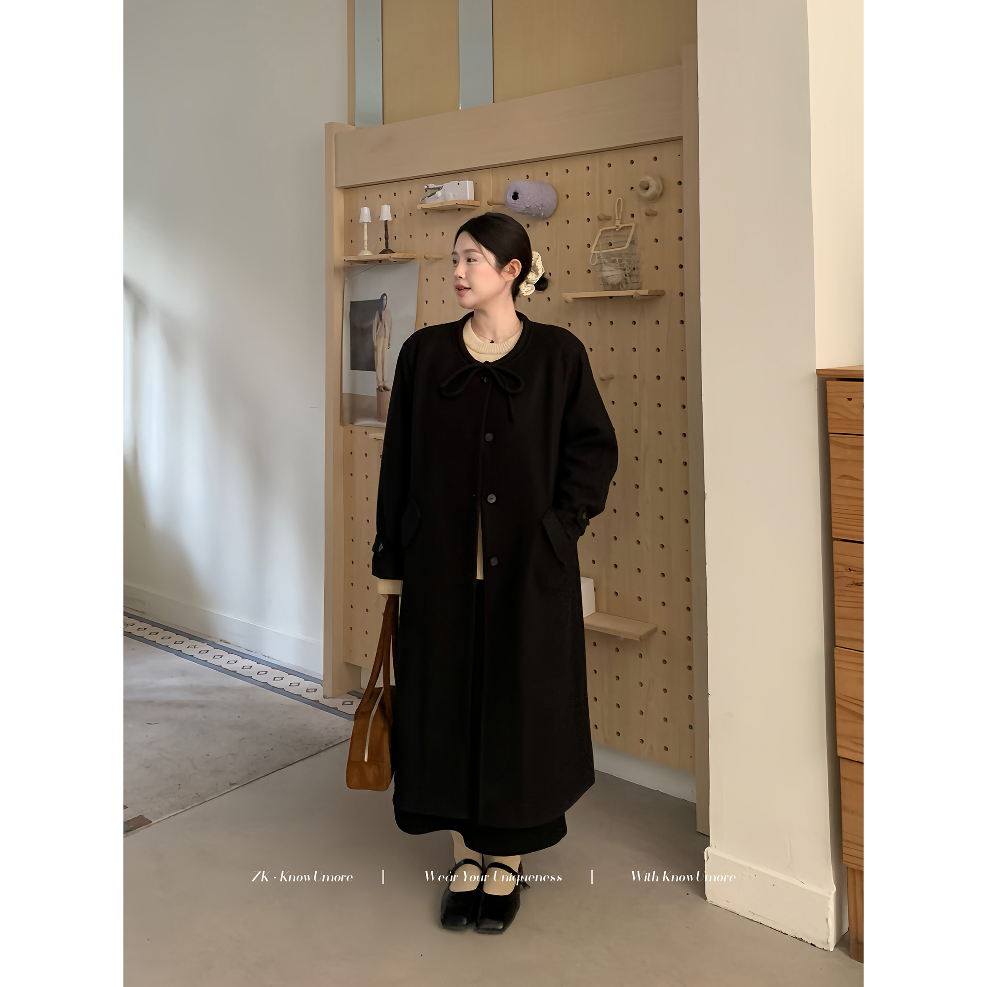 知葵微胖定制【漫游冬日】秋冬韩系赫本风黑色毛呢大衣12243MN2456