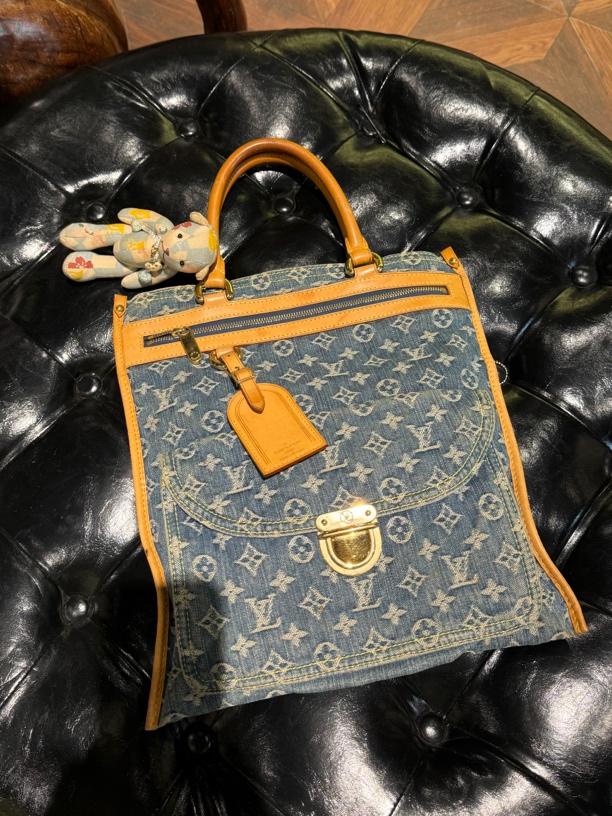 95新 LouisVuitton/路易威登 丹宁大号琴谱包