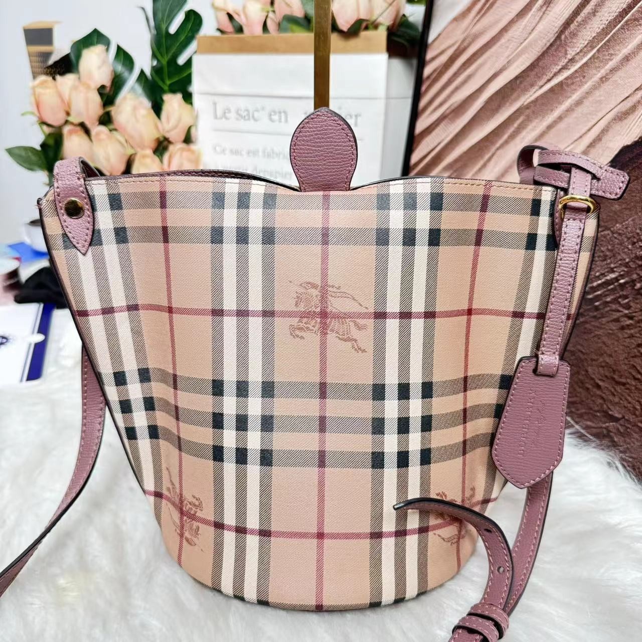 95新 BURBERRY/博柏利 /伊一/95/12046/单肩包/