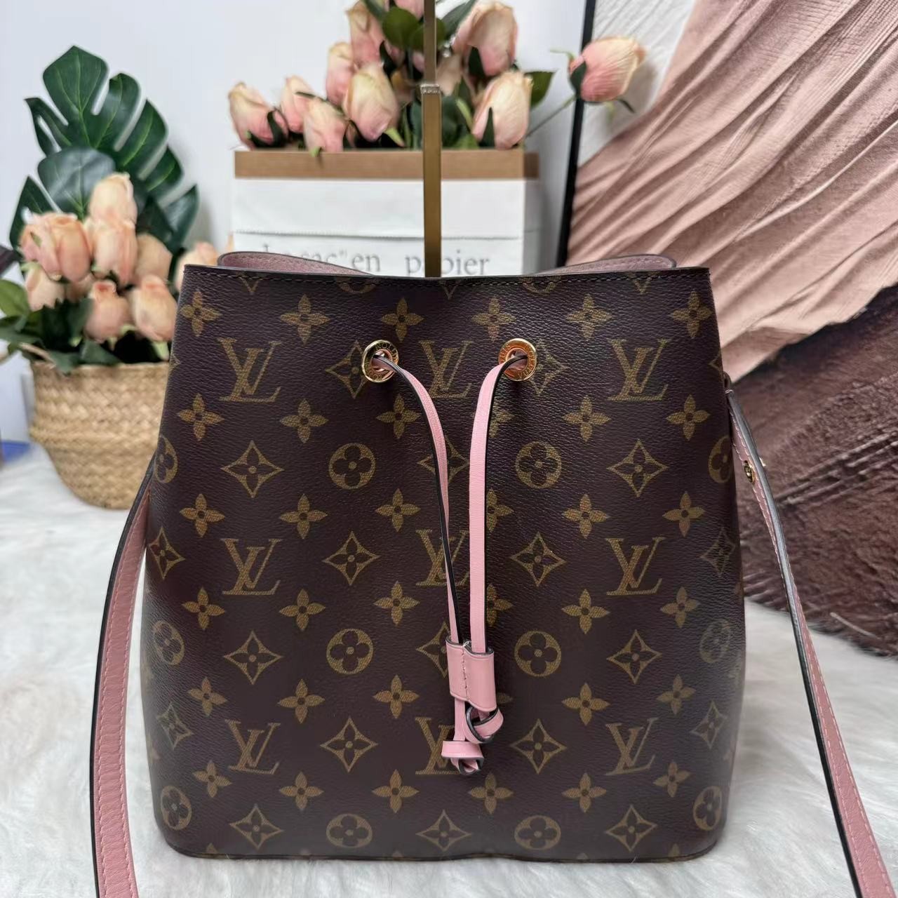 95新 LouisVuitton/路易威登 /伊一/95/79653/单肩包/
