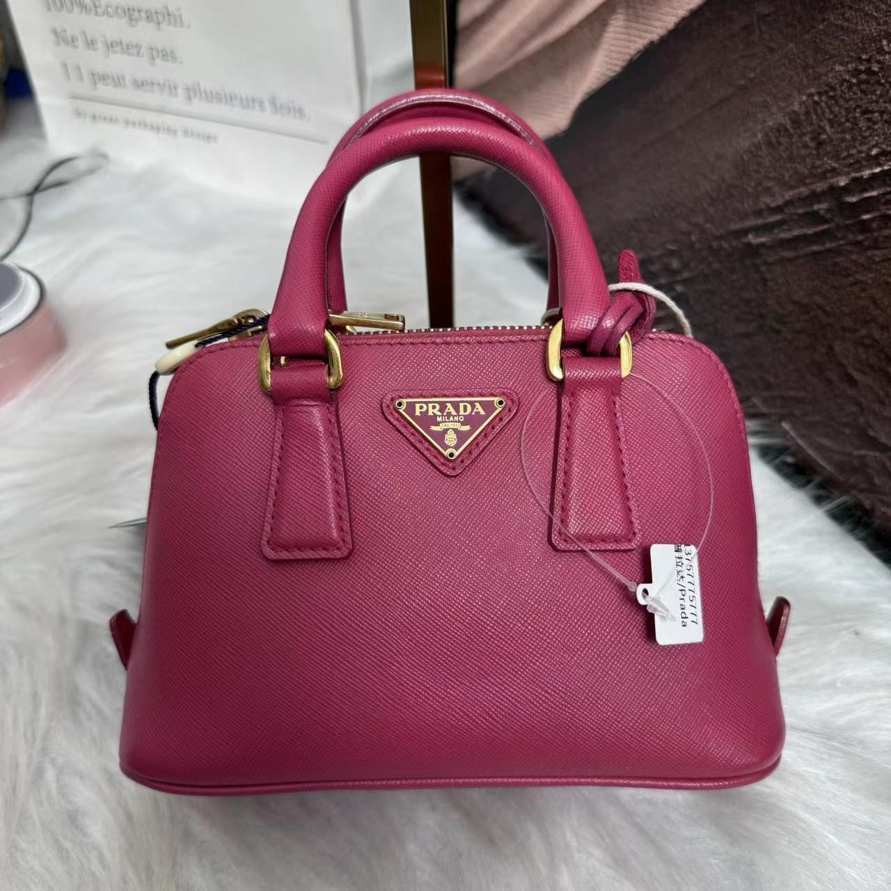 95新 Prada/普拉达 /伊一/95/88455/单肩包/