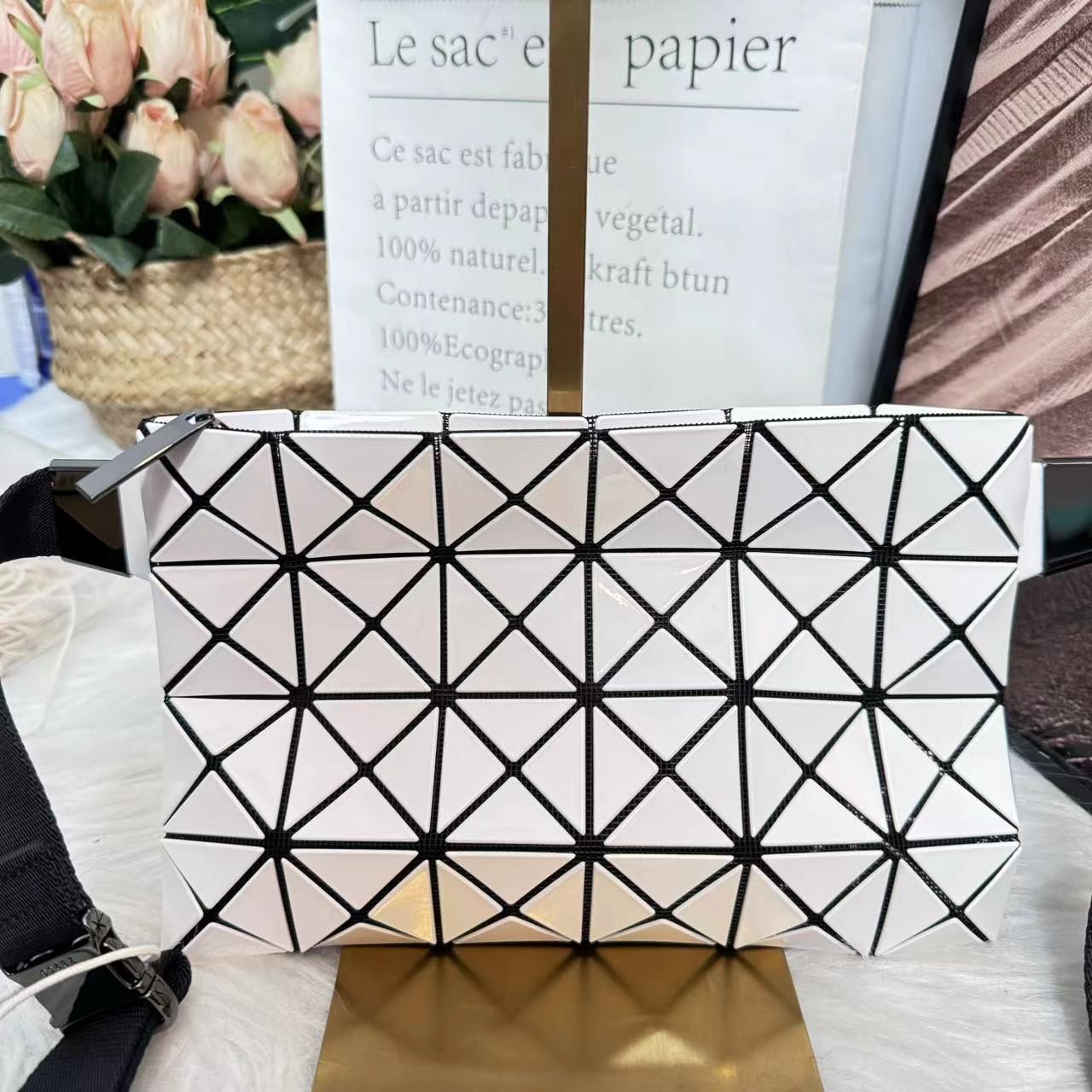 95新 Issey Miyake/三宅一生 /伊一/95/728501/单肩包/