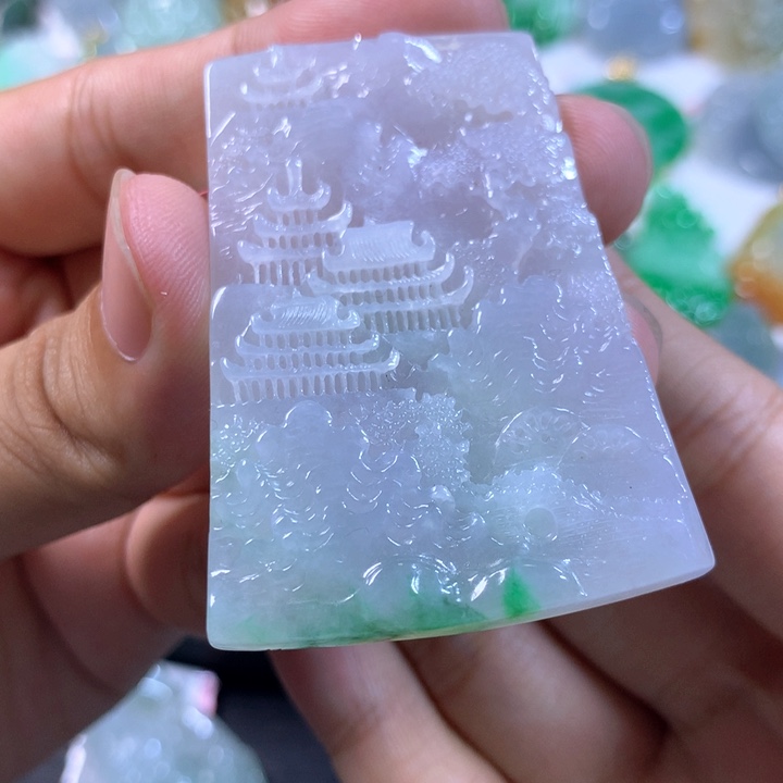 翡翠颈饰未镶嵌翡翠