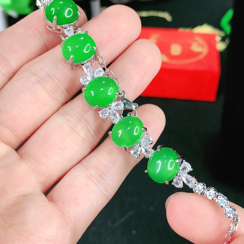 【闪购商品】翡翠耳饰未镶嵌