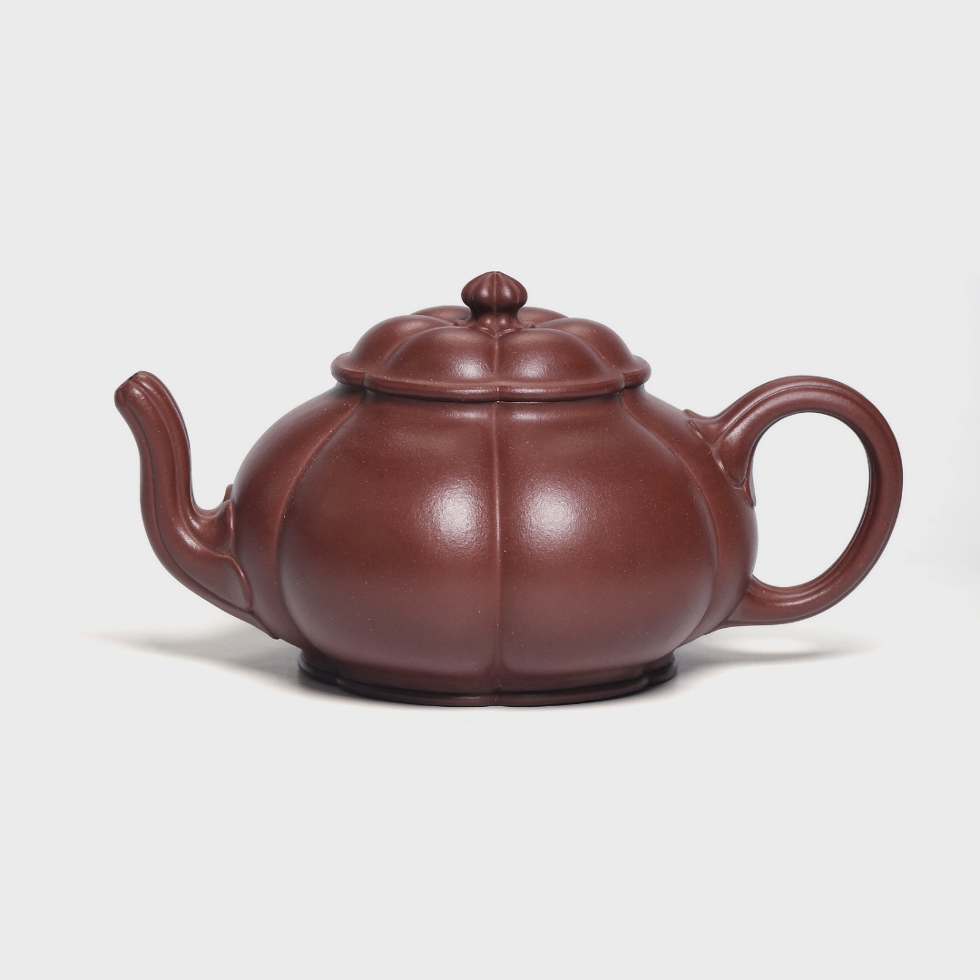 朱彬 六瓣梵莲壶 紫泥 570cc 制于乙未年