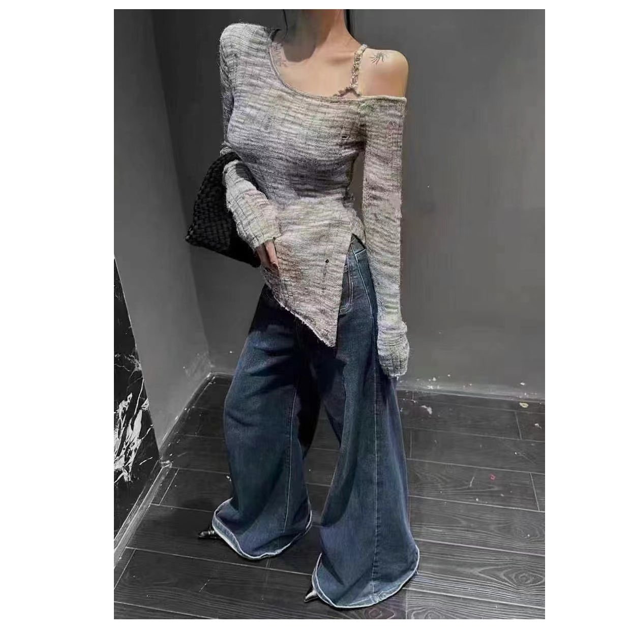 【爱美吖服饰】潮牌女装设计感百搭修身显瘦NO退NO换！！！