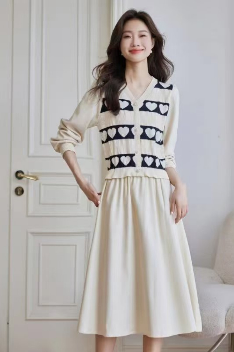 【沐子女装】M4-3025米白针织裙