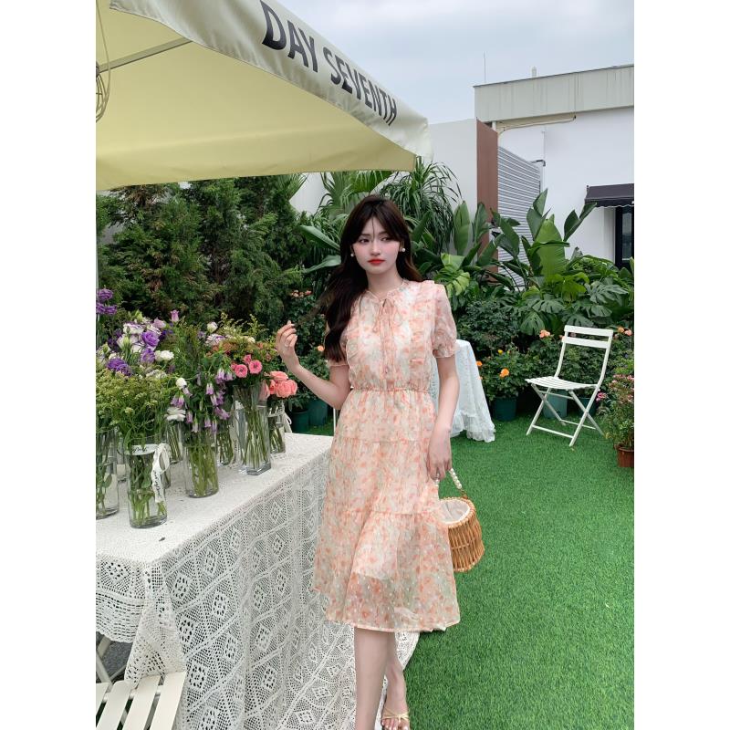 苏陌【青春意境】法式碎花连衣裙女2024新款温柔风荷叶边初恋茶歇