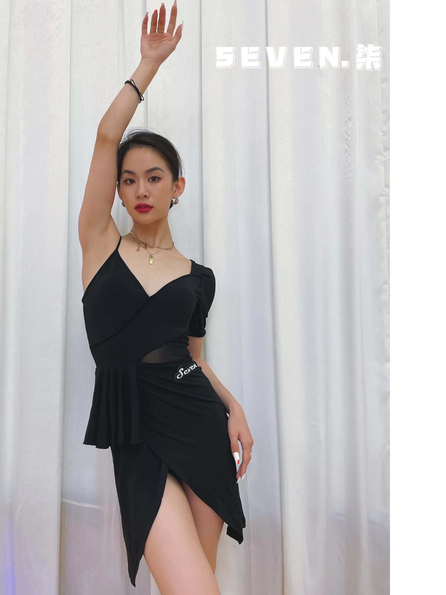 SEVEN014拉丁舞服吊带简约款夏季网红连衣裙有连体底裤练功服黑色