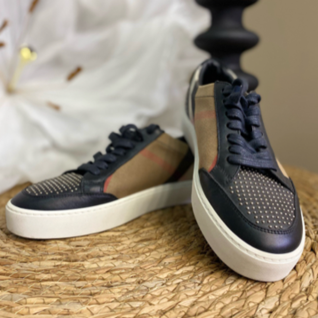 95新 BURBERRY/博柏利 潮鞋/博柏利/36码/印花运动鞋/70120019