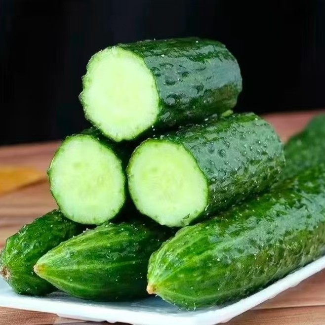 河南本地青皮绿心头茬黄瓜现采现摘3斤5斤装包邮