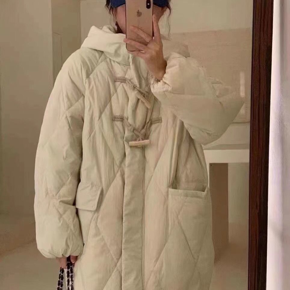 波司澄年冬季新款韩版羽绒服女中长款木质牛角扣连帽菱形格外套宽