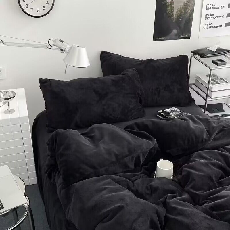 【小扬哥推荐】韩系ins风纯黑色混搭冬季双面保暖牛奶绒四件套被套