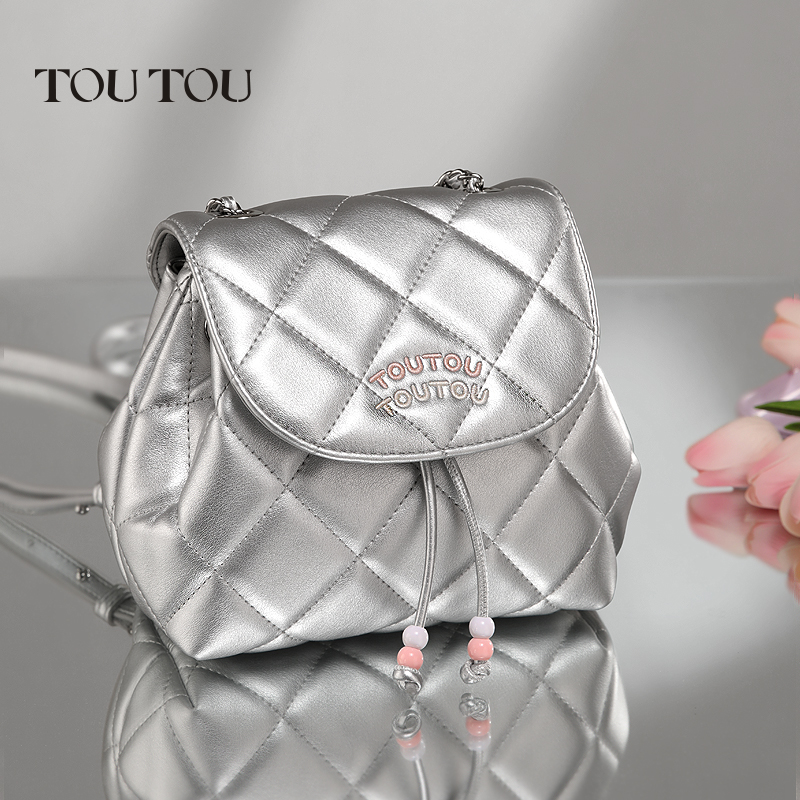 TOUTOU原创银色双肩包多用旅游小背包