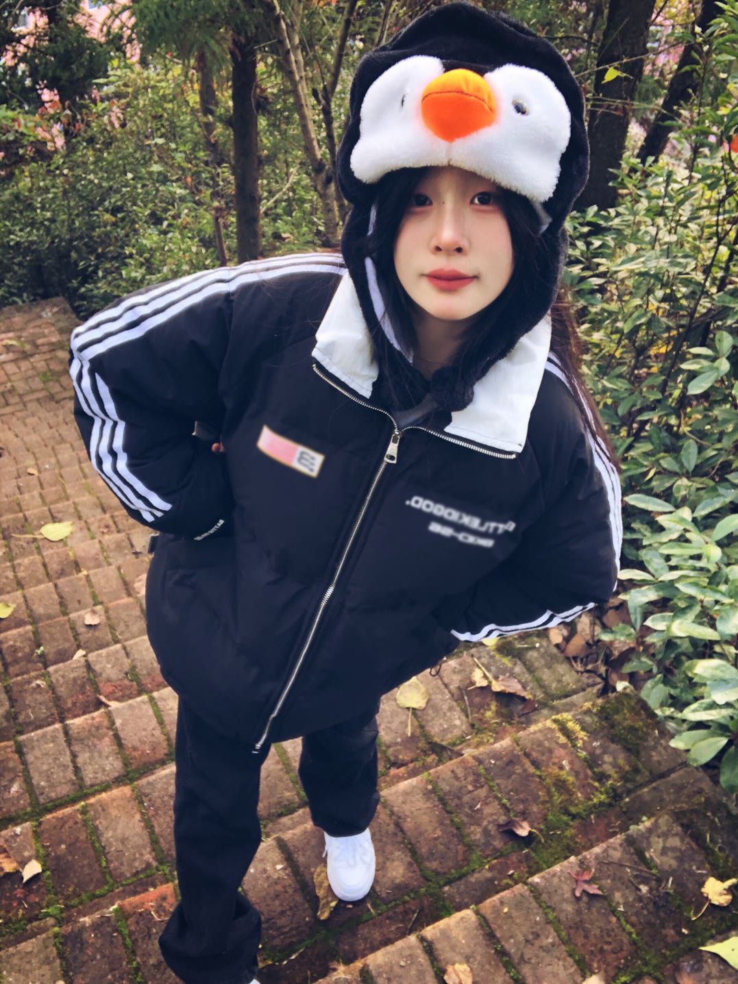 雅鹿复古字母条纹羽绒服外套女冬季新款宽松加厚防风休闲学生面包