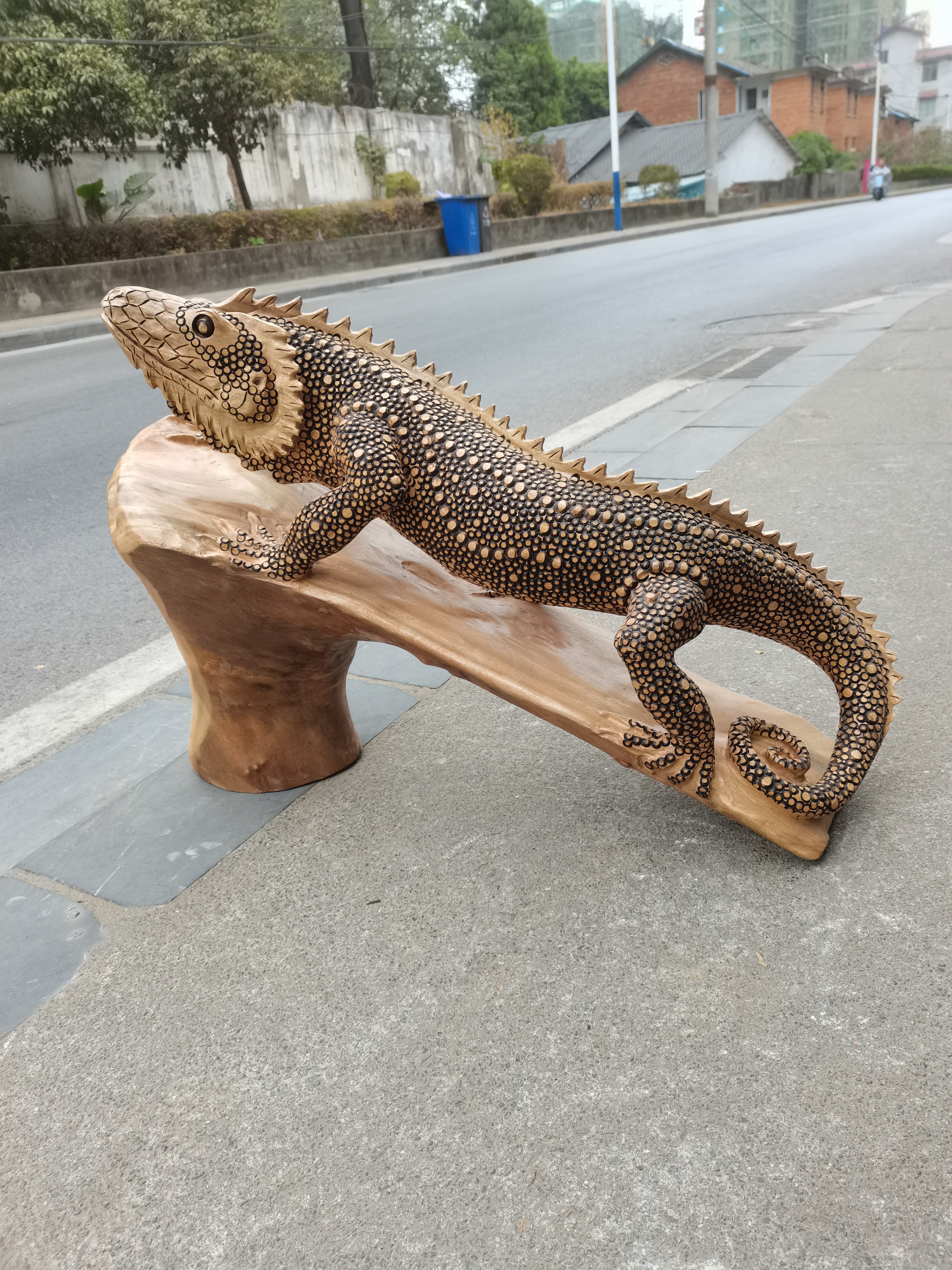 创意根雕作品摆件 招财蜥蜴