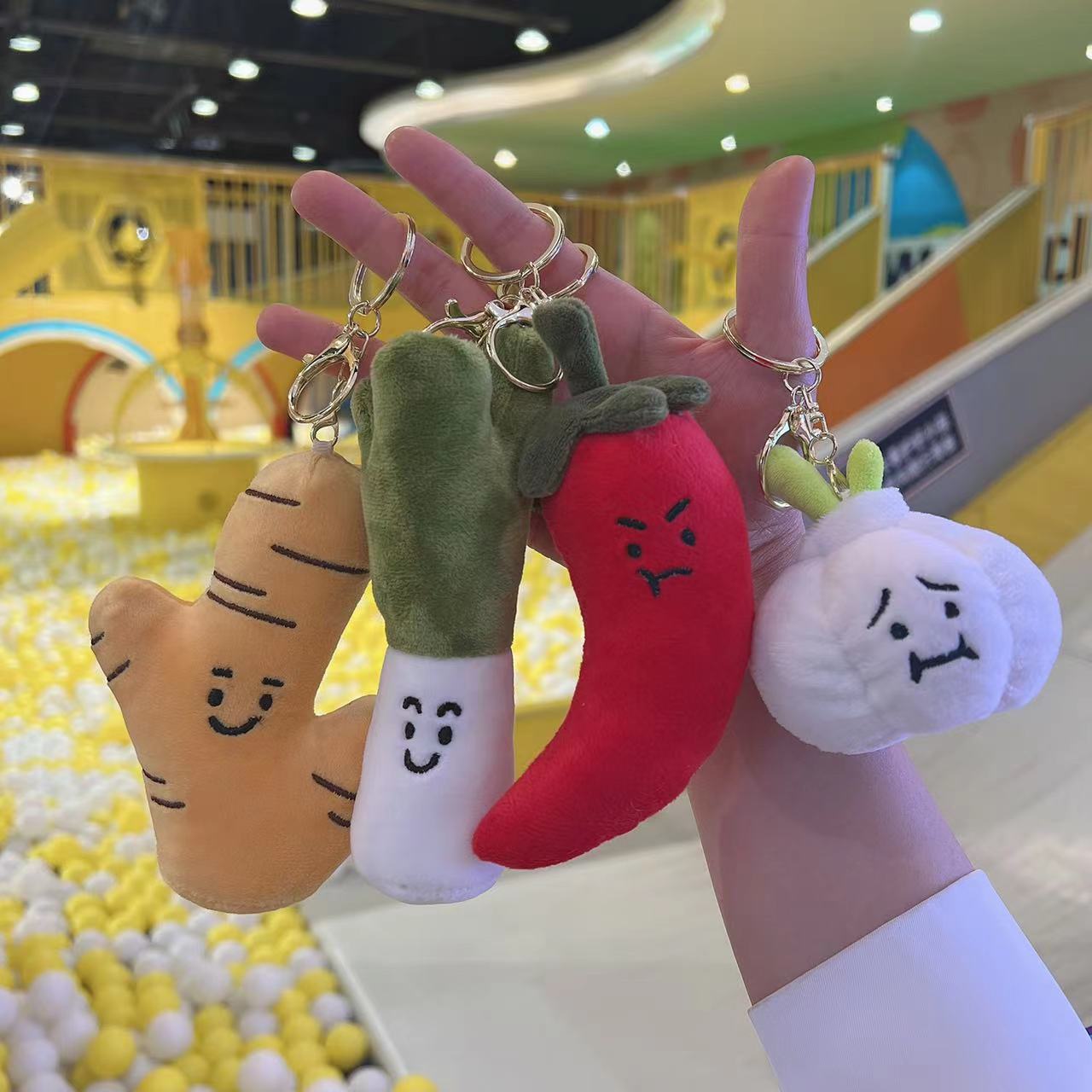 创意卡通搞怪大蒜大葱姜辣椒毛绒挂饰钥匙扣娃娃毛绒玩具