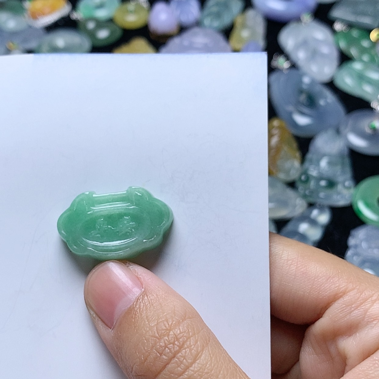 【闪购商品】翡翠颈饰未镶嵌