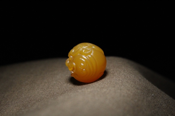 天然缅甸黄玉苏工15mm兽珠横眼手串配珠