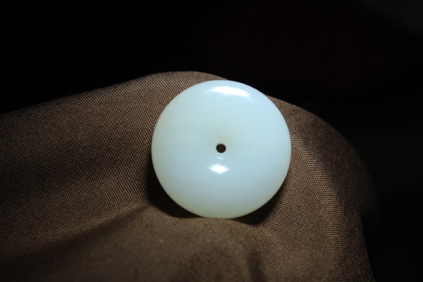 和田玉白玉平安扣 平安吉祥 男女同款尺寸：27.6×8.8mm，重量：12.6g