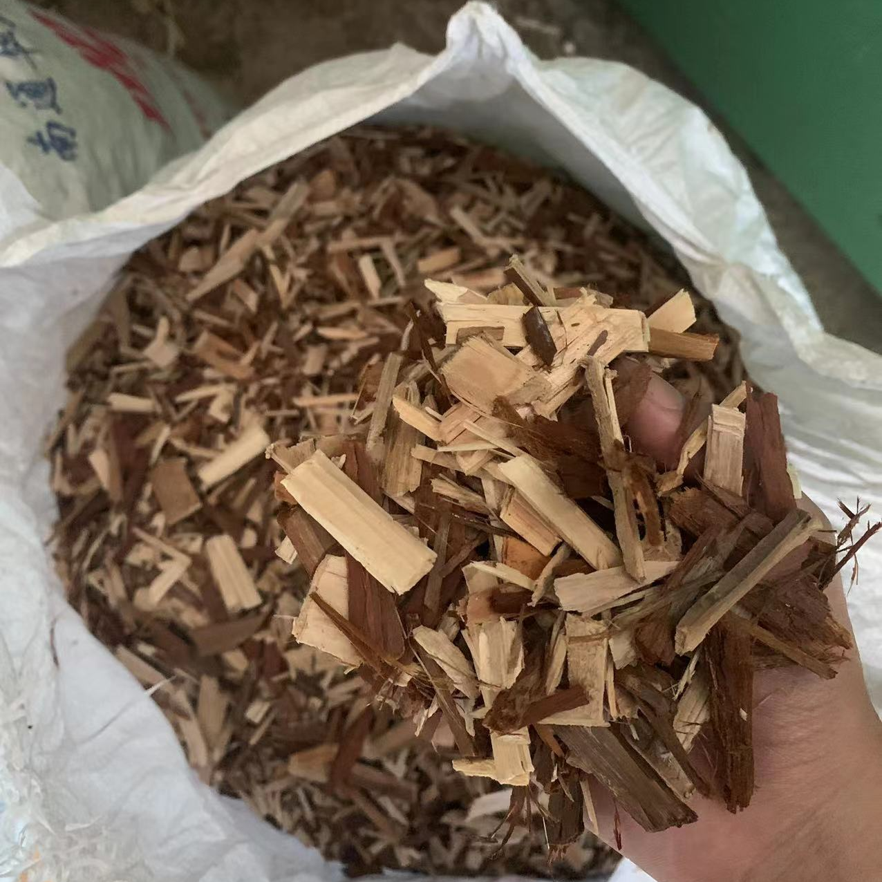 木屑基质，石斛基质小木桩