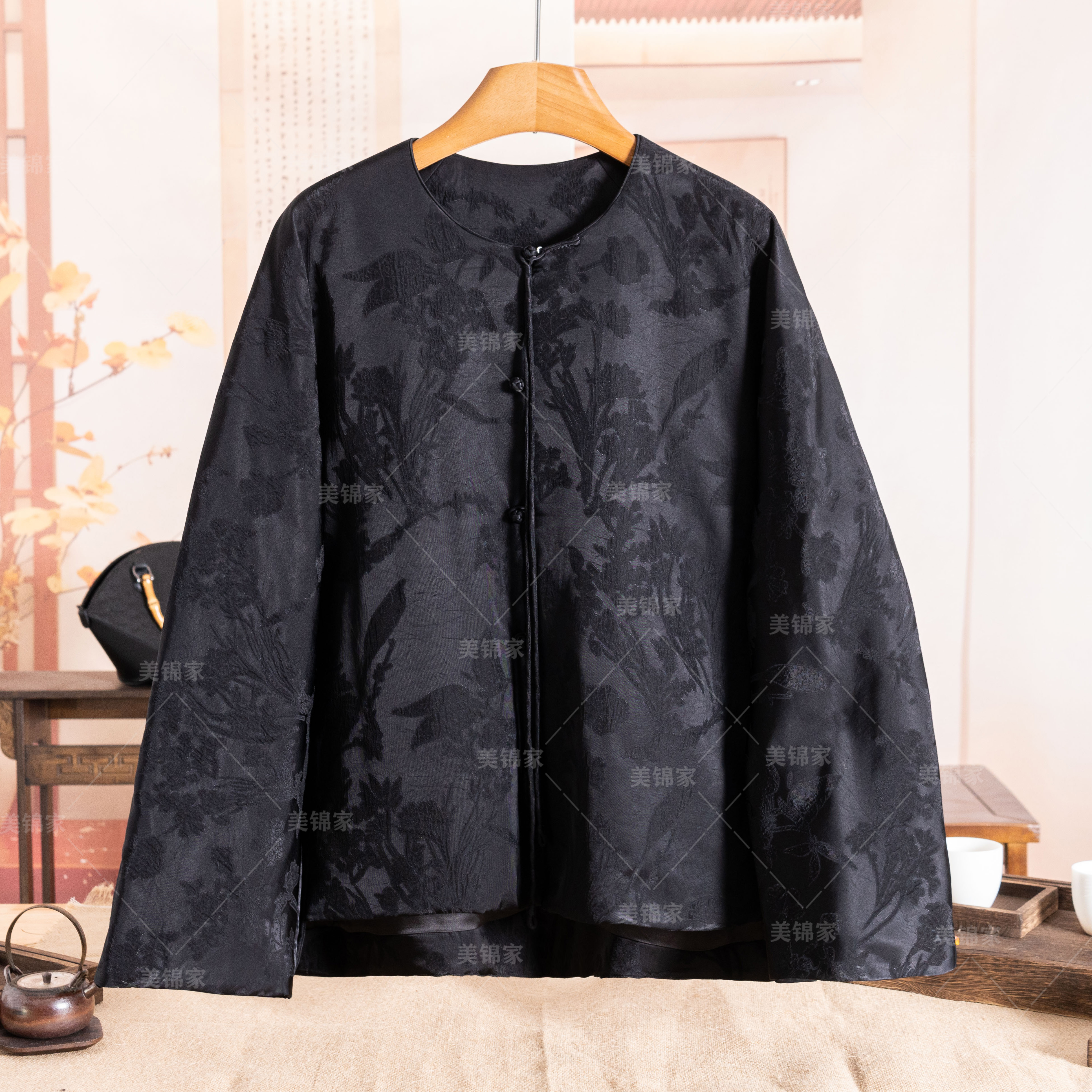 1049号【美锦家】新中式国风女款冬季圆领中襟短厚款棉服上衣242690