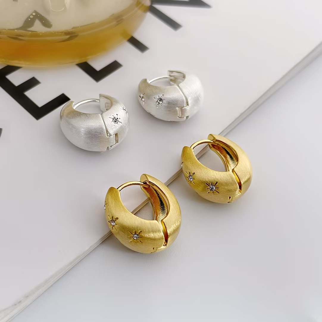 铜合金耳饰 夜幕星星水滴拉丝耳圈轻奢小众设计2024新款爆款时尚