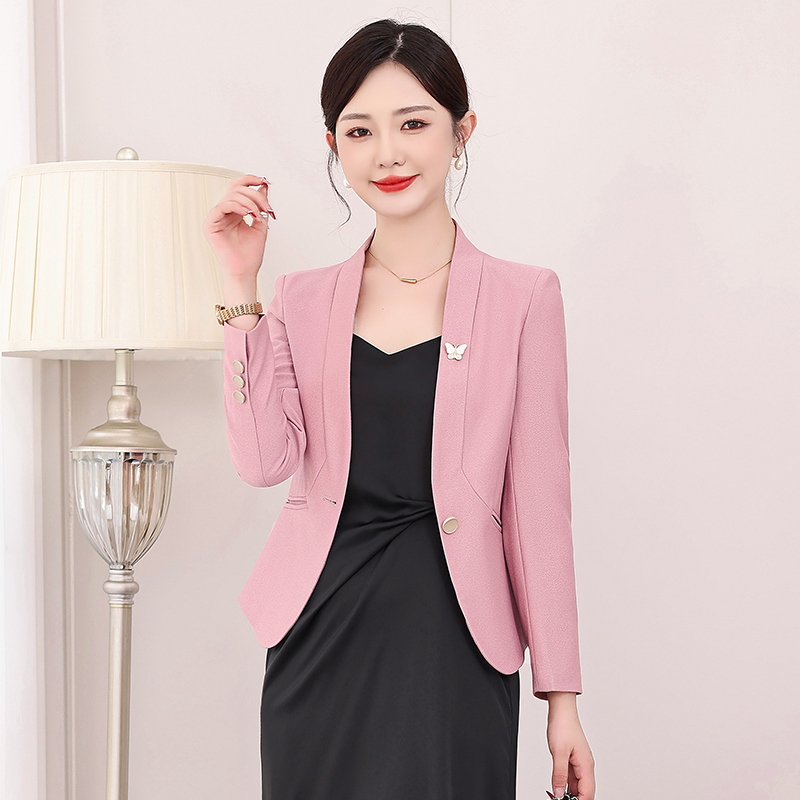 粉色小西装外套女春秋2025新款时尚气质高级感休闲长袖西服上衣