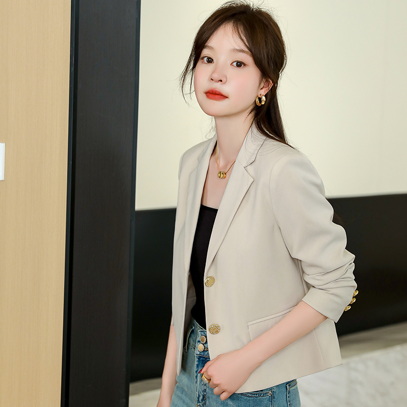 小个子米白色西装外套女2025春秋新款高级感气质休闲西服上衣短款
